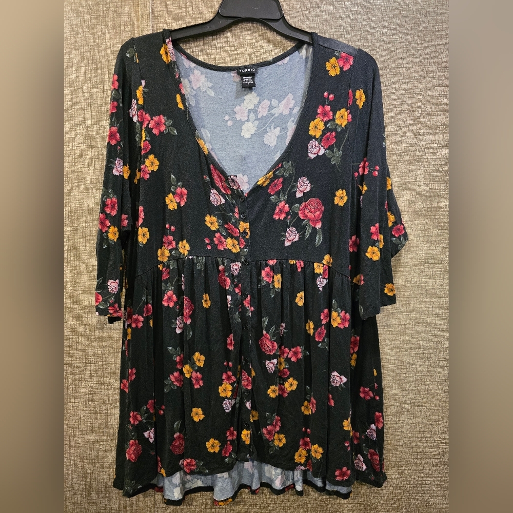 Torrid Floral Black Top